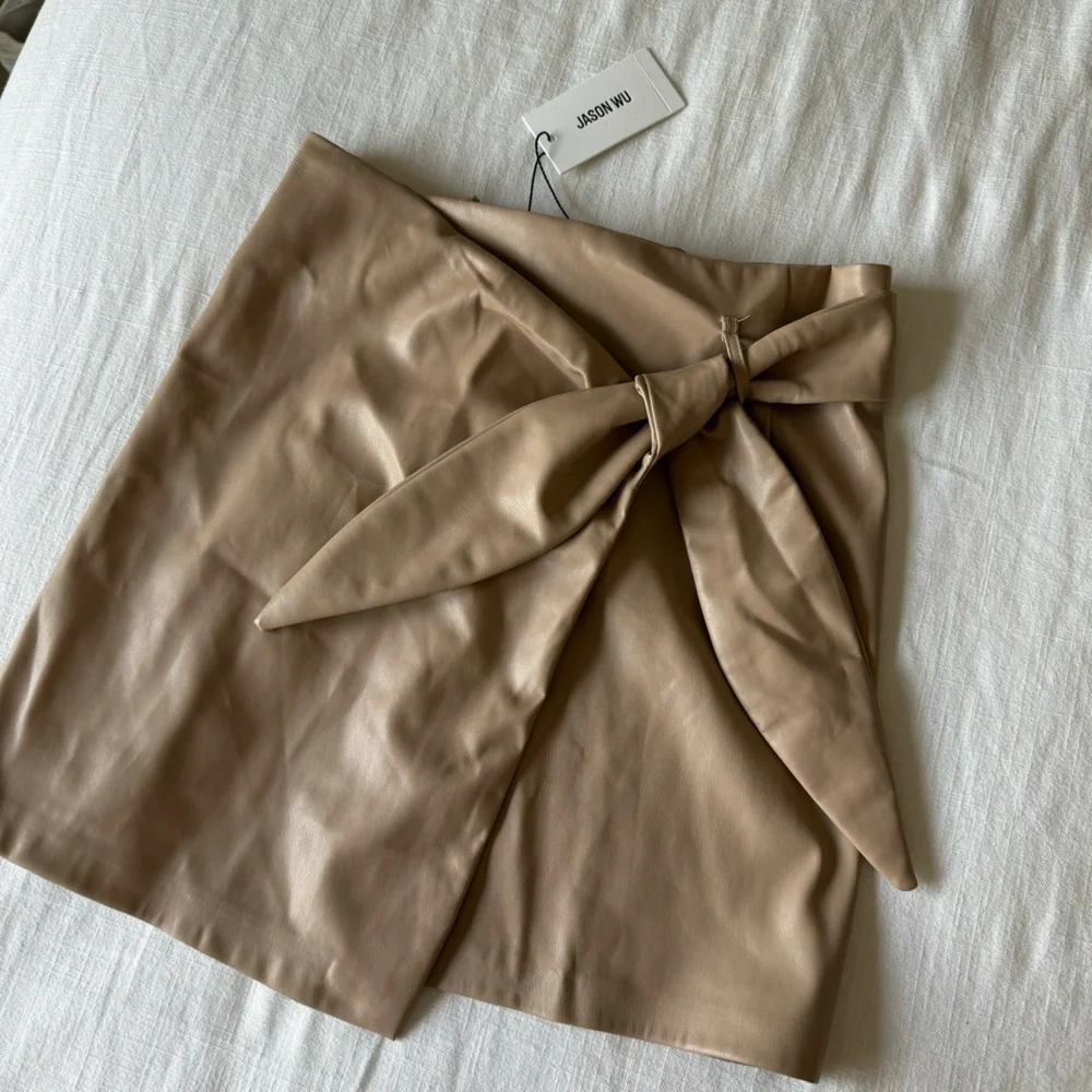 NWT Jason Wu Faux leather mini skirt - Picture 2 of 4